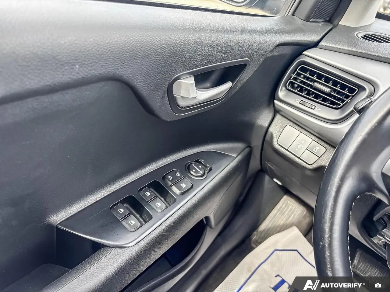 Kia Rio снимка Kia Rio