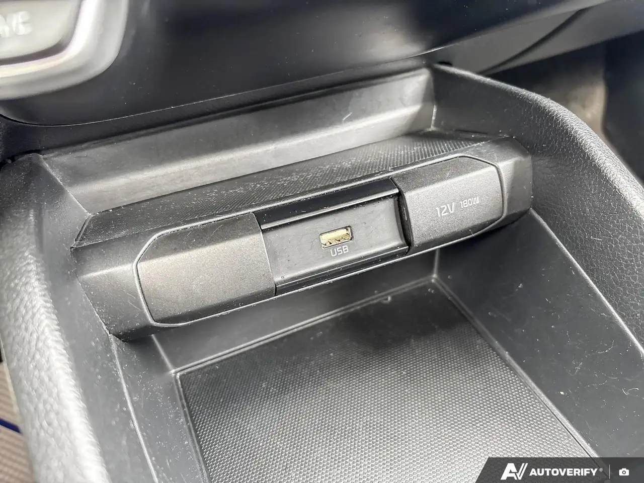 Kia Rio снимка Kia Rio
