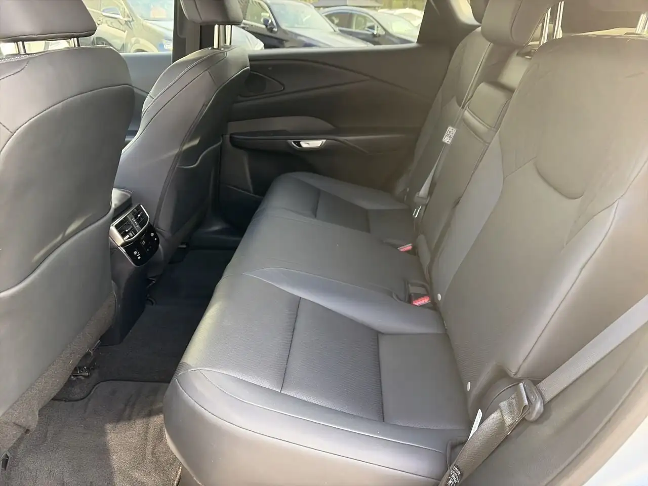 Lexus RX снимка Lexus RX