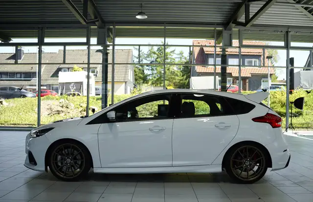 Ford Focus view 11
