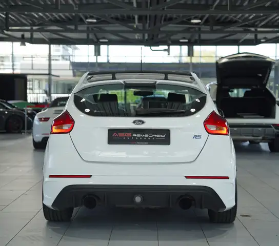 Ford Focus view 9