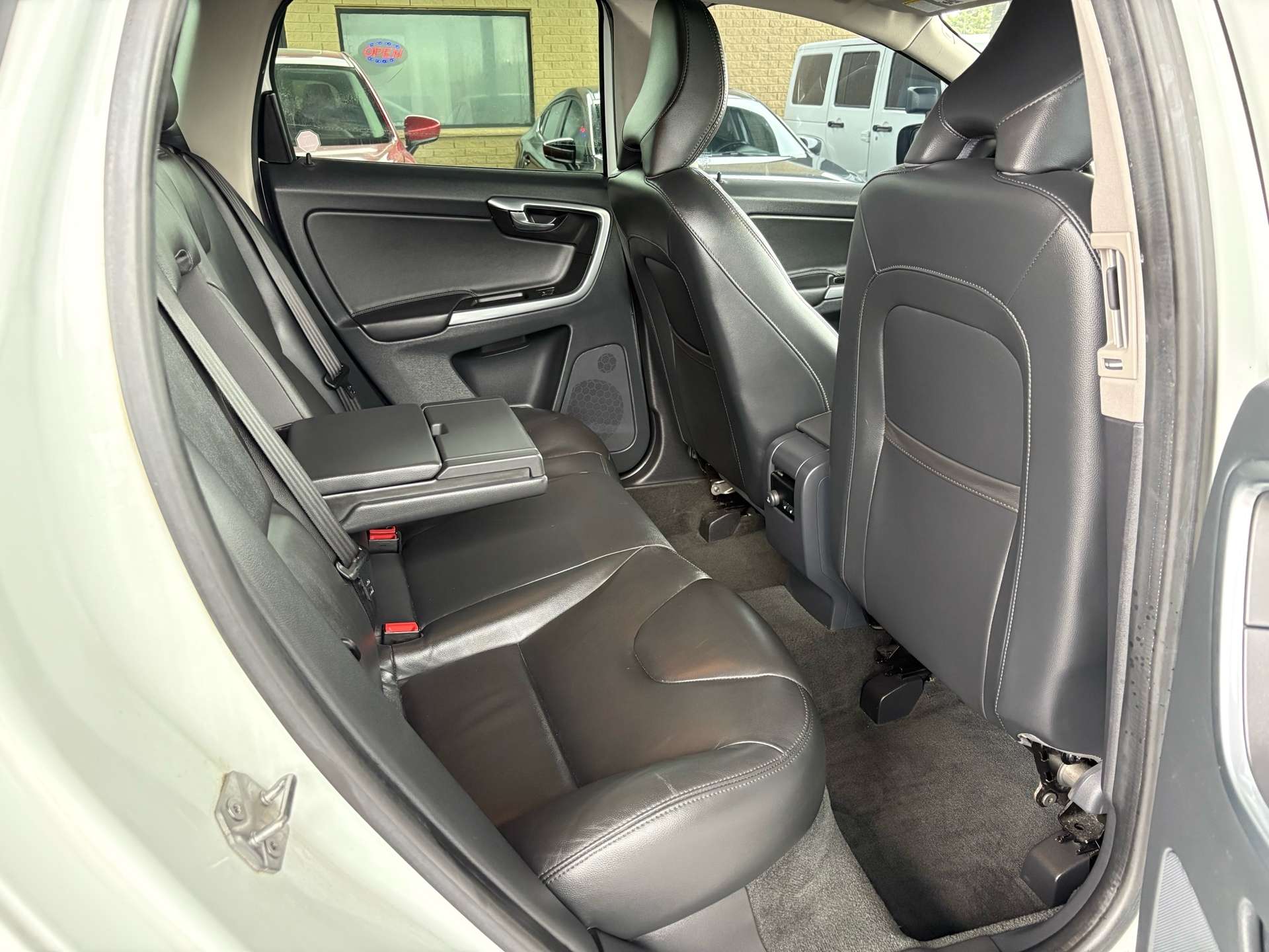 2016 Volvo XC60 AWD T5 I 1 OWNER I ACCIDENT FREE I CERTIFIED thumb 27
