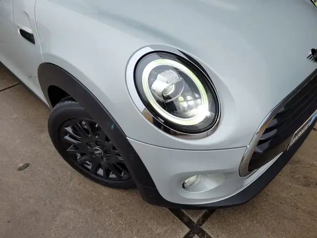 Mini Cooper Cooper view 7