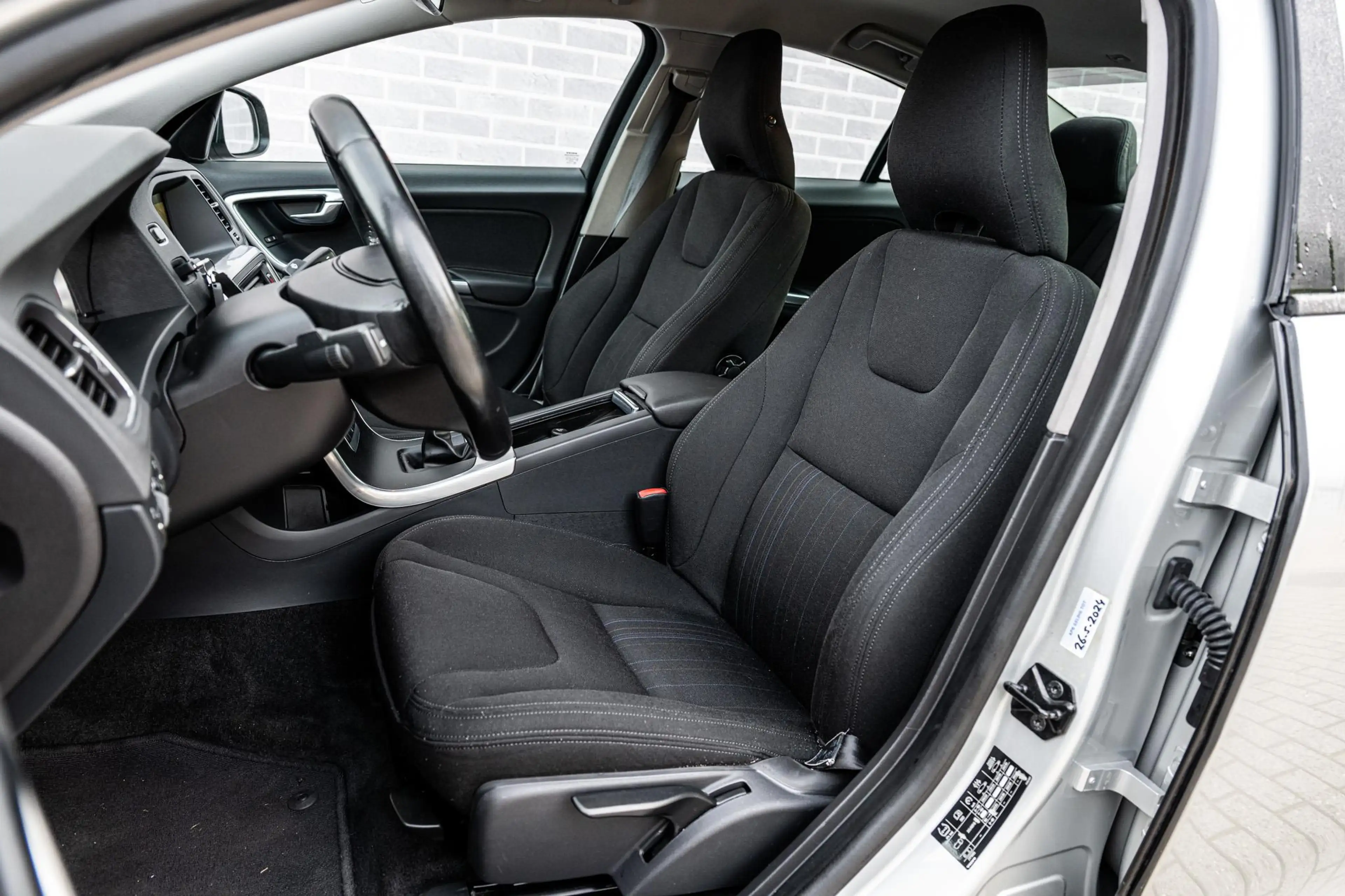 Volvo S60 1.6 T3 Kinetic | Trekhaak | RTI Navigatie | High P — photo 6