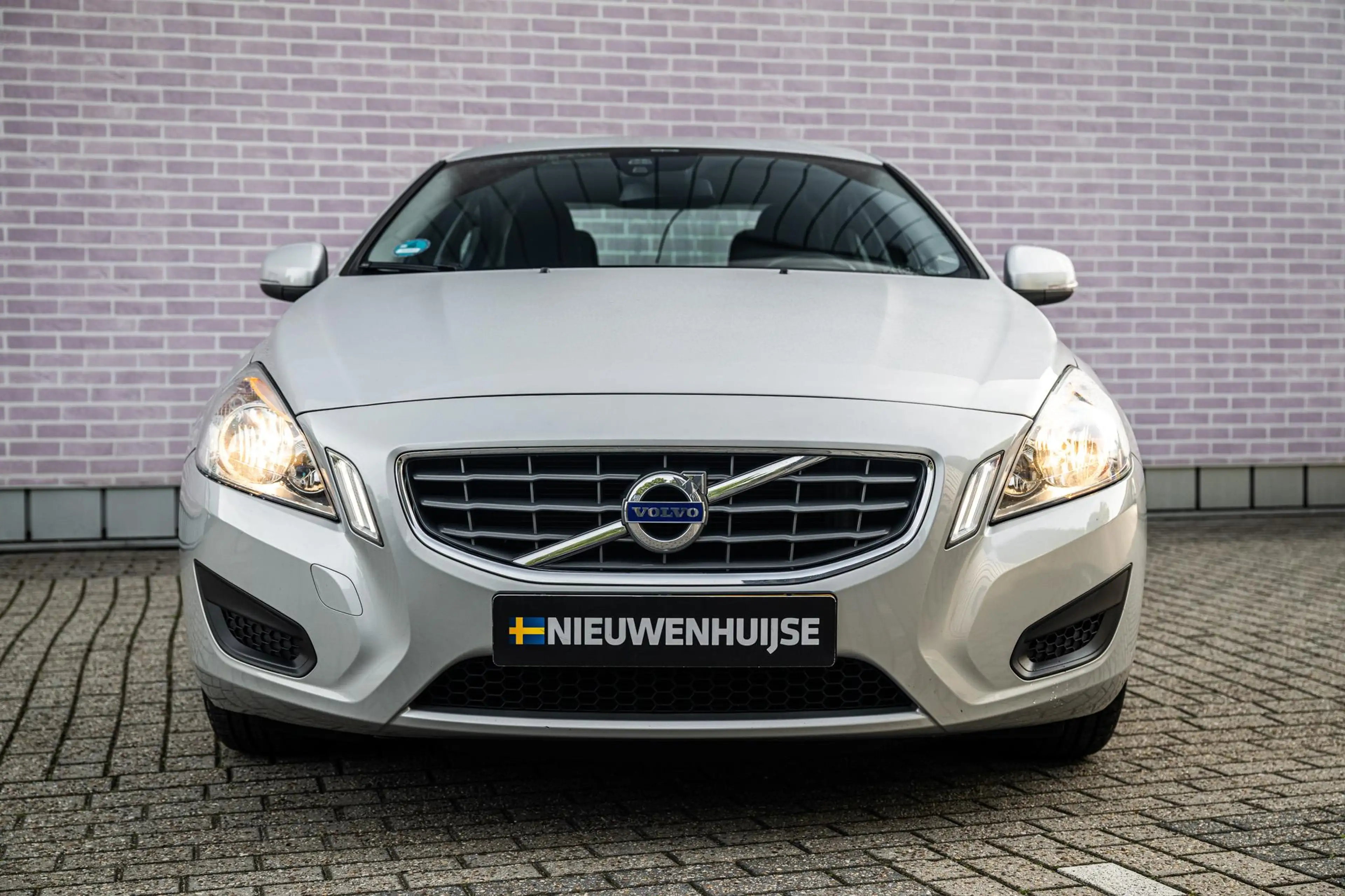 Volvo S60 1.6 T3 Kinetic | Trekhaak | RTI Navigatie | High P — photo 8