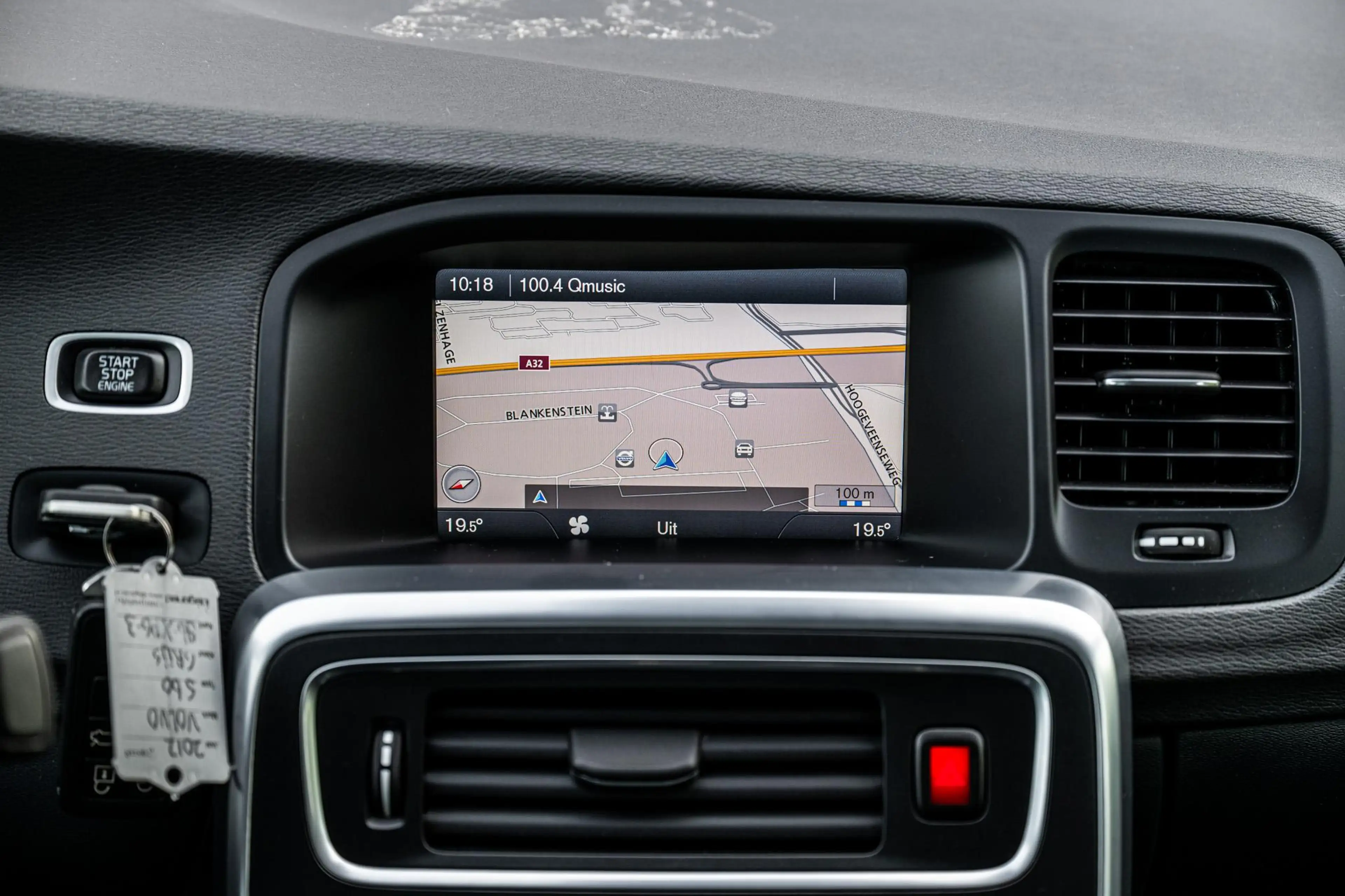 Volvo S60 1.6 T3 Kinetic | Trekhaak | RTI Navigatie | High P — photo 11