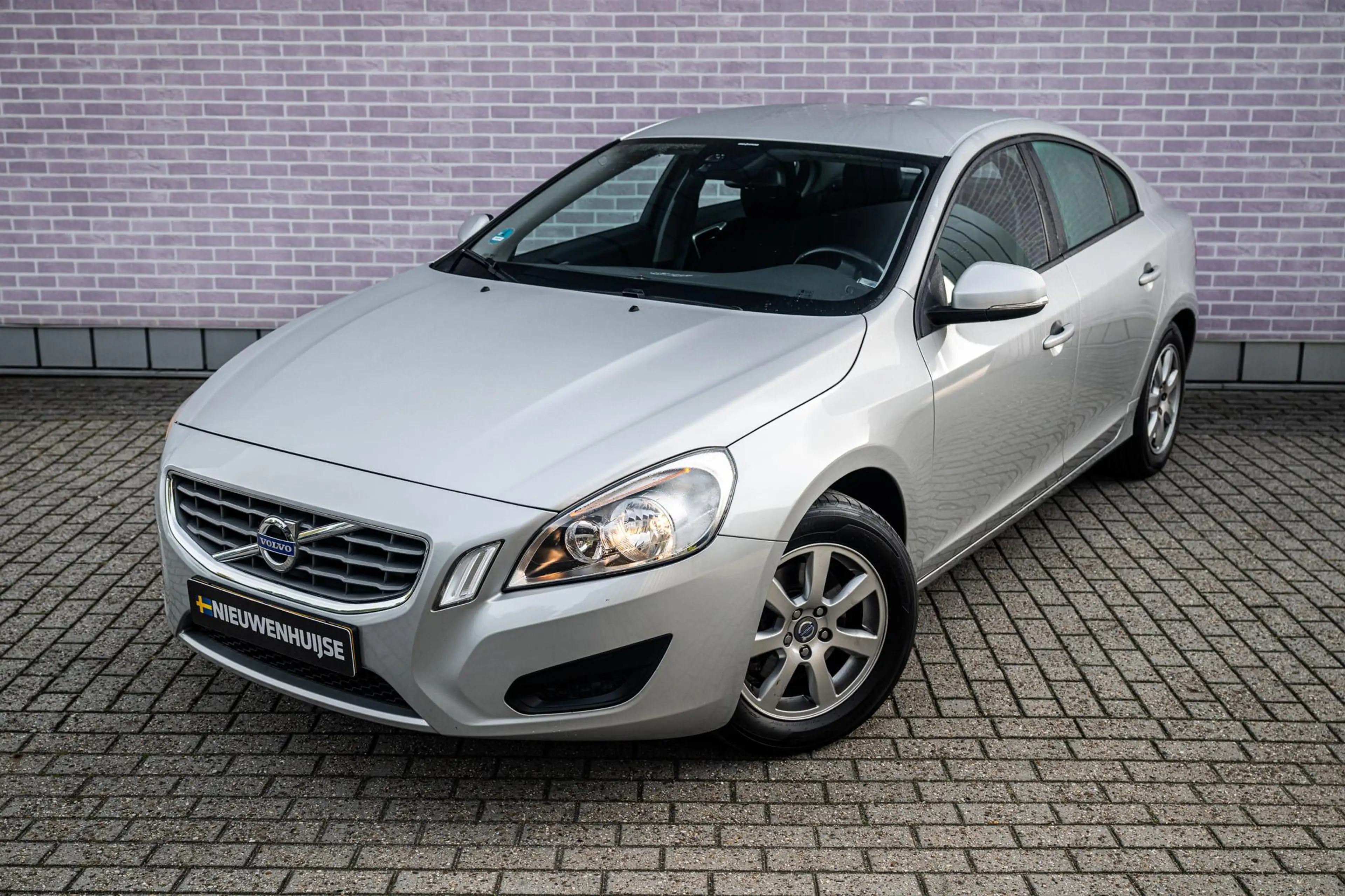 Volvo S60 1.6 T3 Kinetic | Trekhaak | RTI Navigatie | High P — photo 14