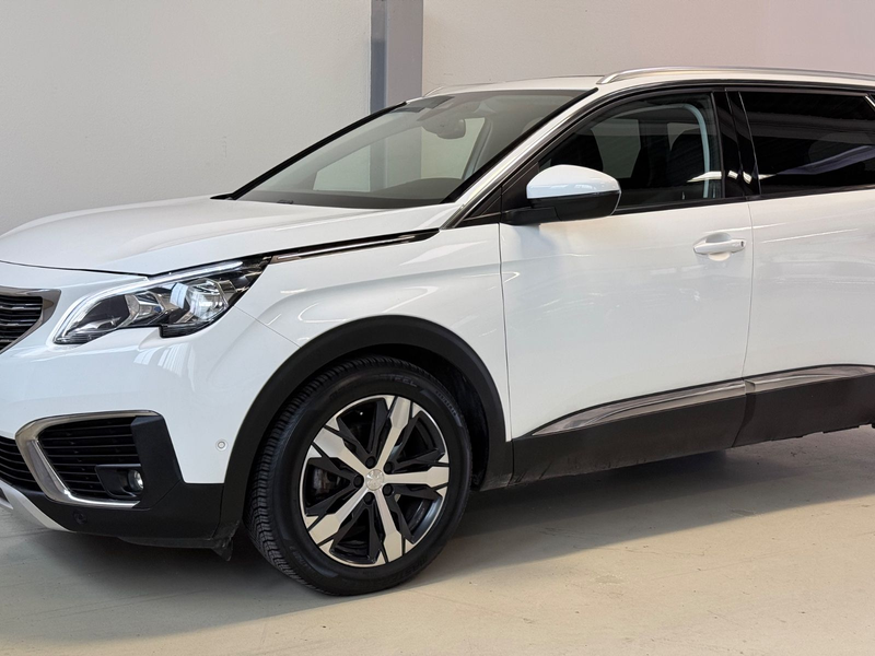 Peugeot 5008 Allure 2.0 HDI 7-SITZER*360°*SPUR*TEMP*TOTW — photo 6