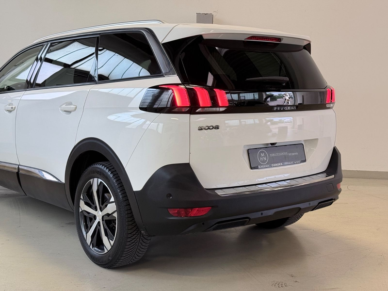 Peugeot 5008 Allure 2.0 HDI 7-SITZER*360°*SPUR*TEMP*TOTW — photo 9