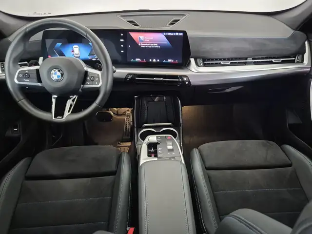 BMW X1 view 8