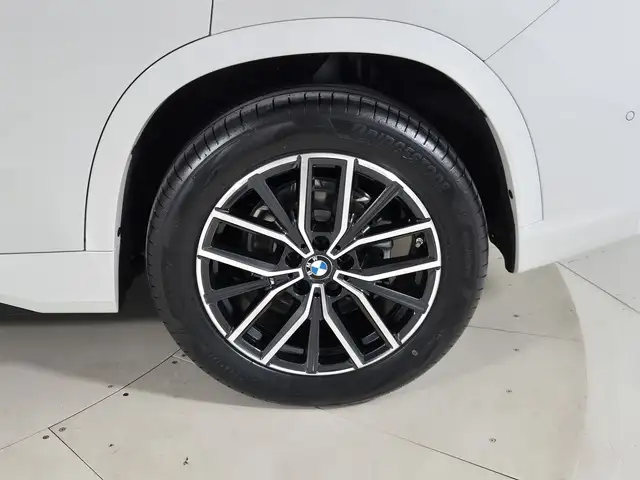 BMW X1 view 14