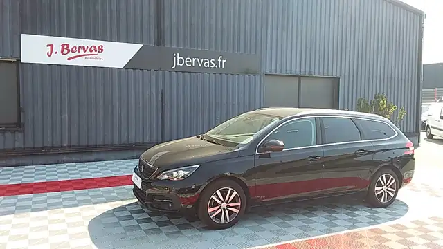 Peugeot BlueHDi 130ch S&S Allure