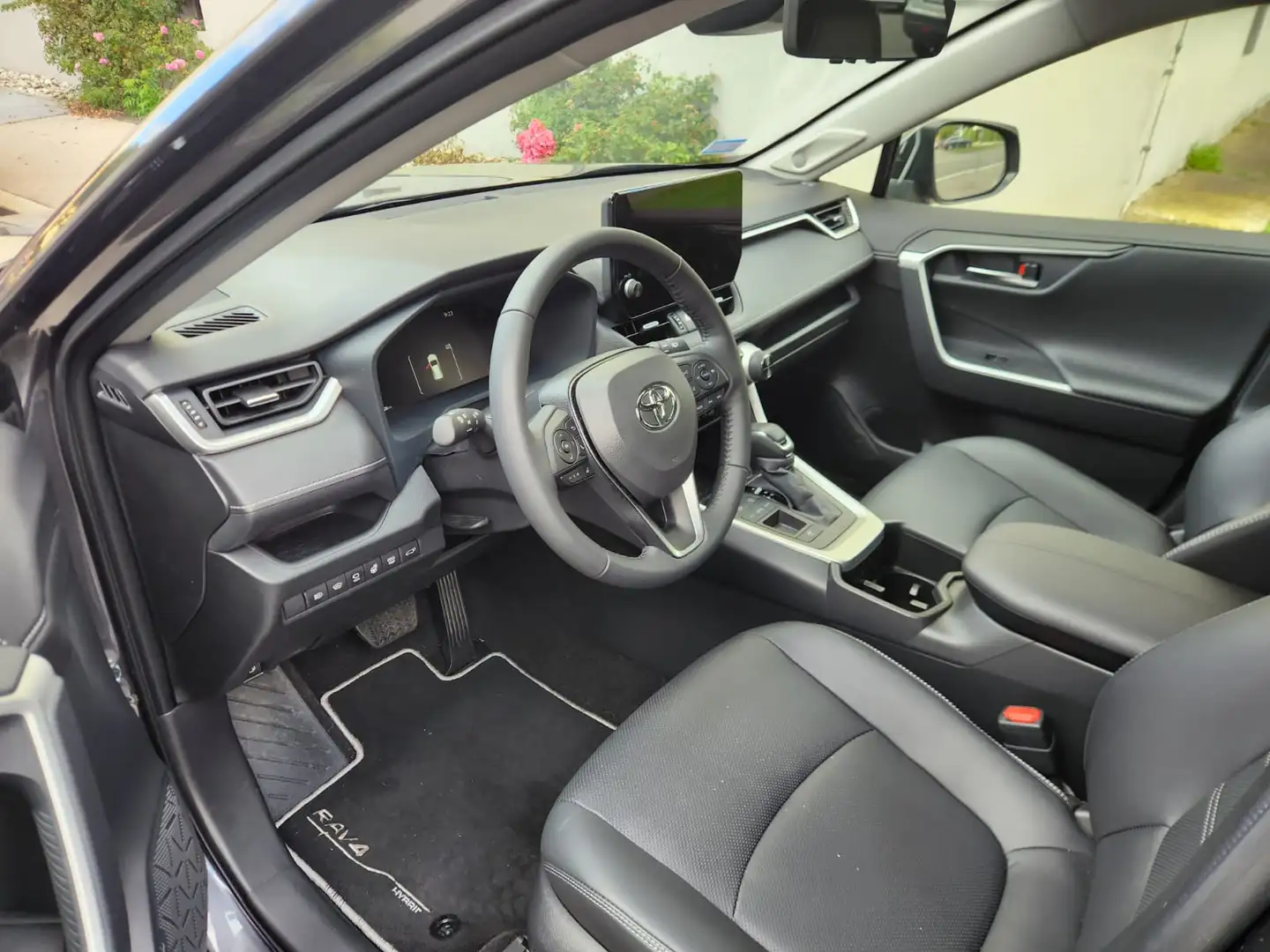 Toyota RAV 4 RAV4 2,5 Hybrid VIP 2WD Aut. VIP Grau - 2