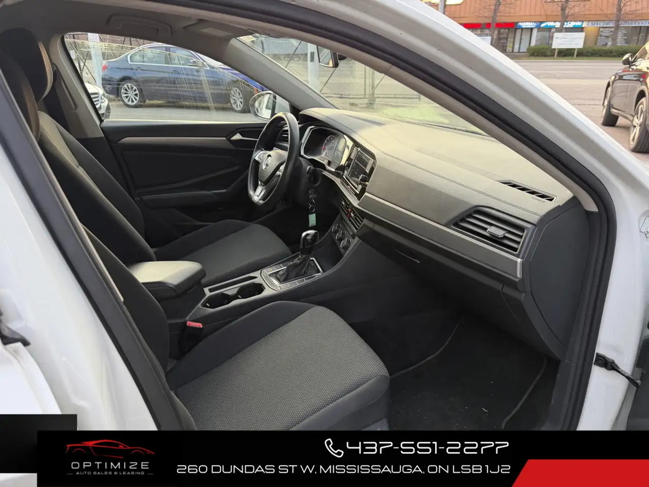 Volkswagen Jetta снимка Volkswagen Jetta