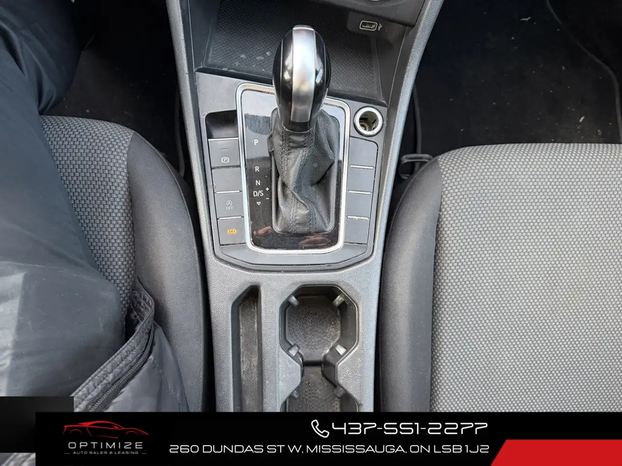 Volkswagen Jetta снимка Volkswagen Jetta