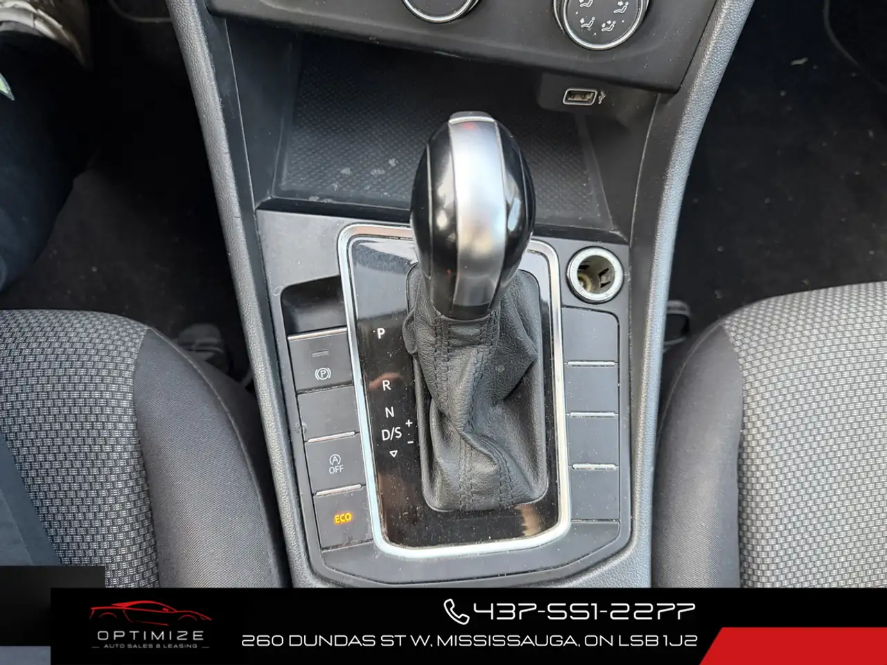 Volkswagen Jetta снимка Volkswagen Jetta