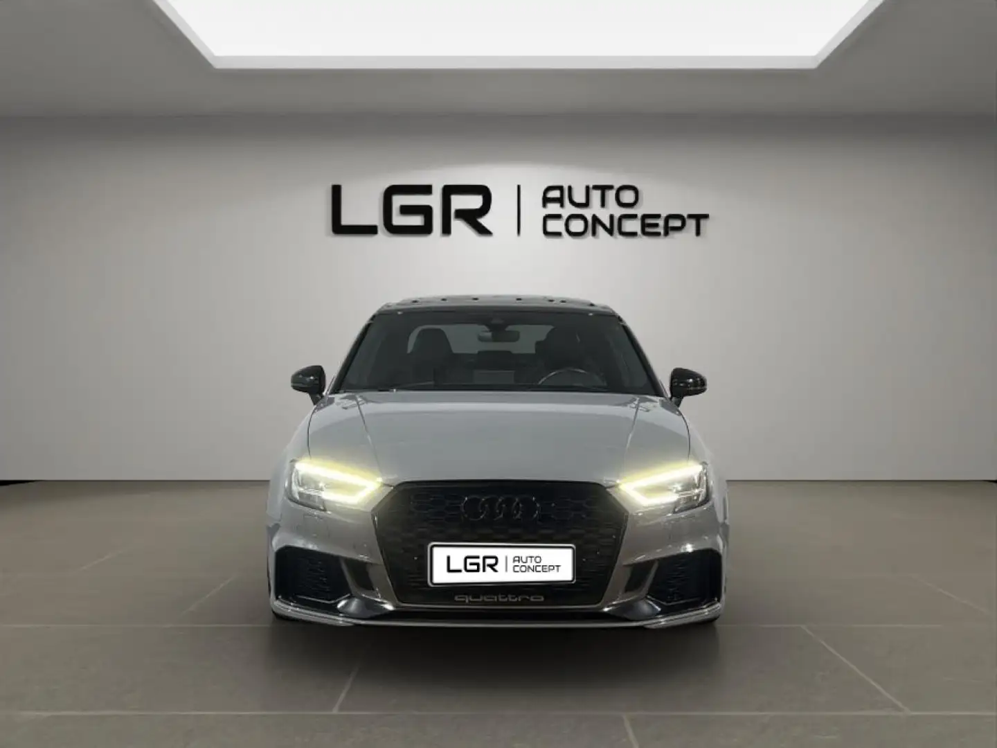 Audi A3 RS3 Berline Quattro 2.5 TFSI  400 - BV S-tronic -  Gris - 2