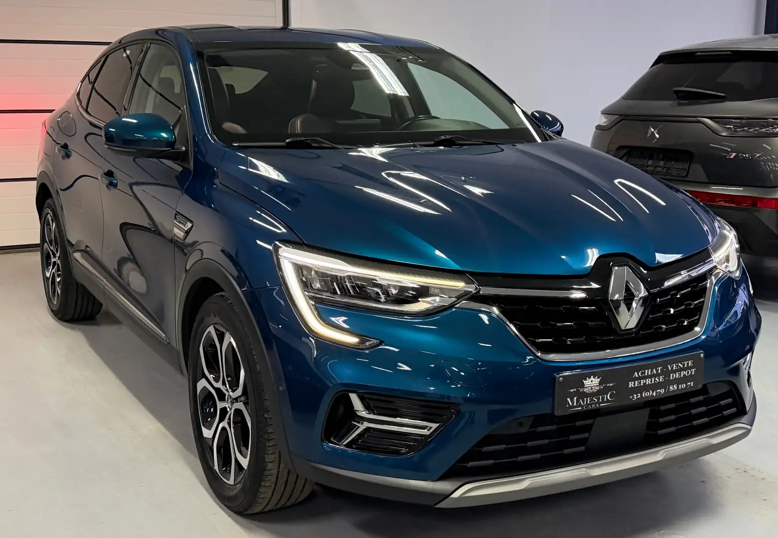 Renault Arkana Arkana 1.6 TCe hybride Blau - 1