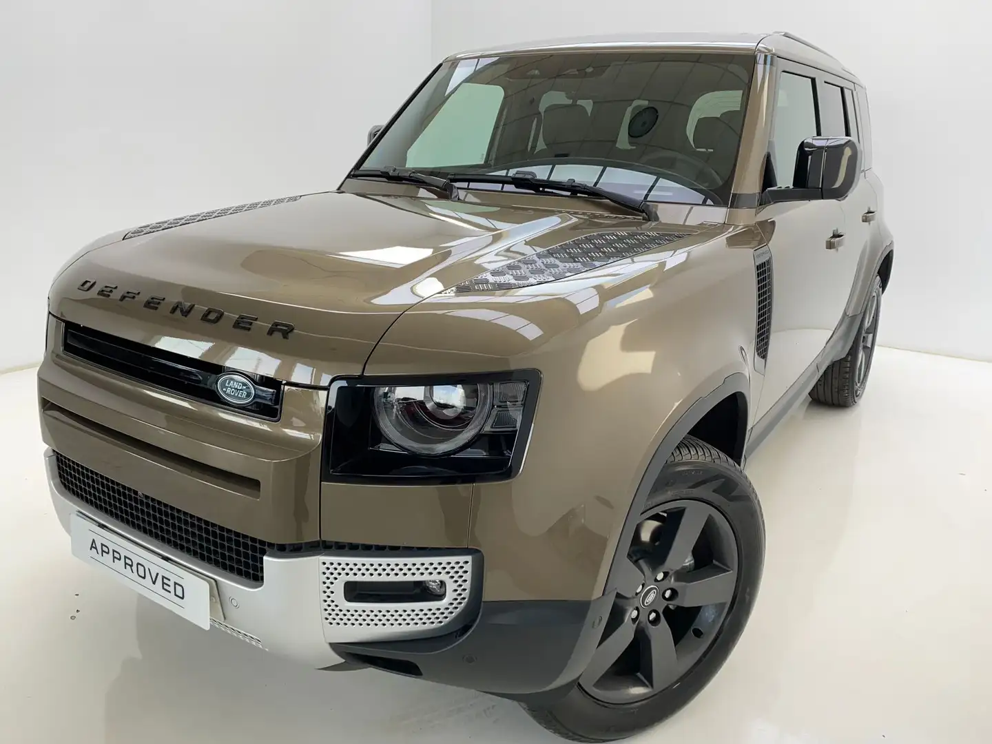 Land Rover Defender 110 3.0D l6 MHEV S AWD Aut. 250 Beige - 1