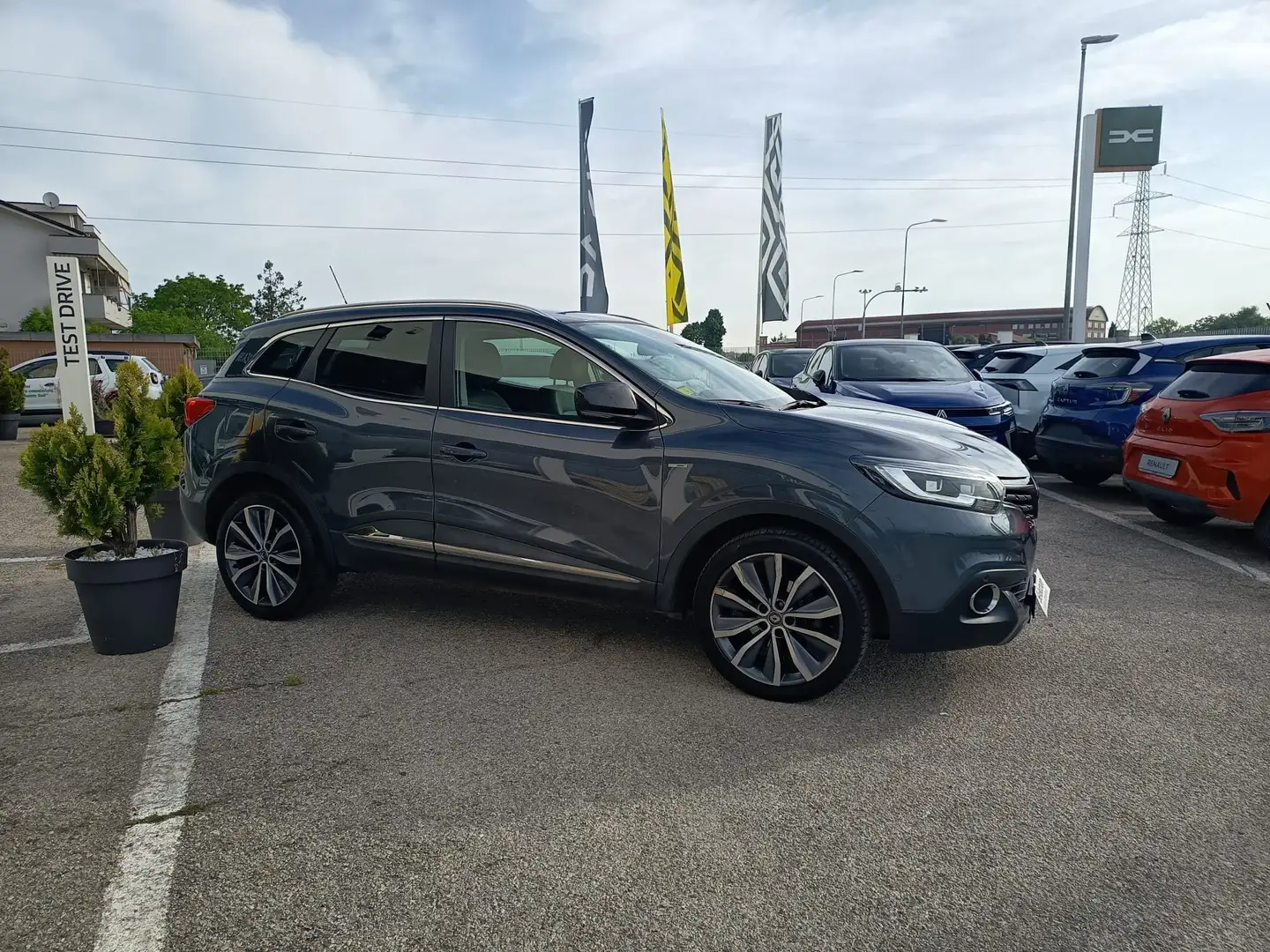 Renault Kadjar Kadjar 1.5 dci energy Bose 110cv edc Gris - 2
