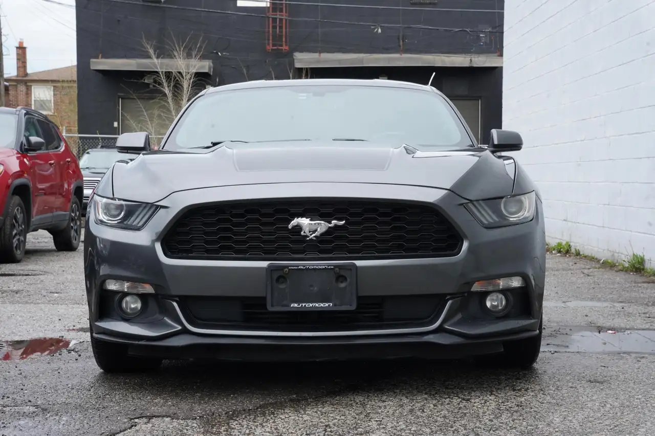 Ford Mustang снимка Ford Mustang