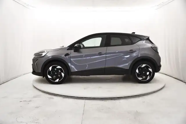 Renault Captur view 2