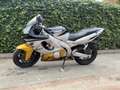 Yamaha YZF 600 - thumbnail 4
