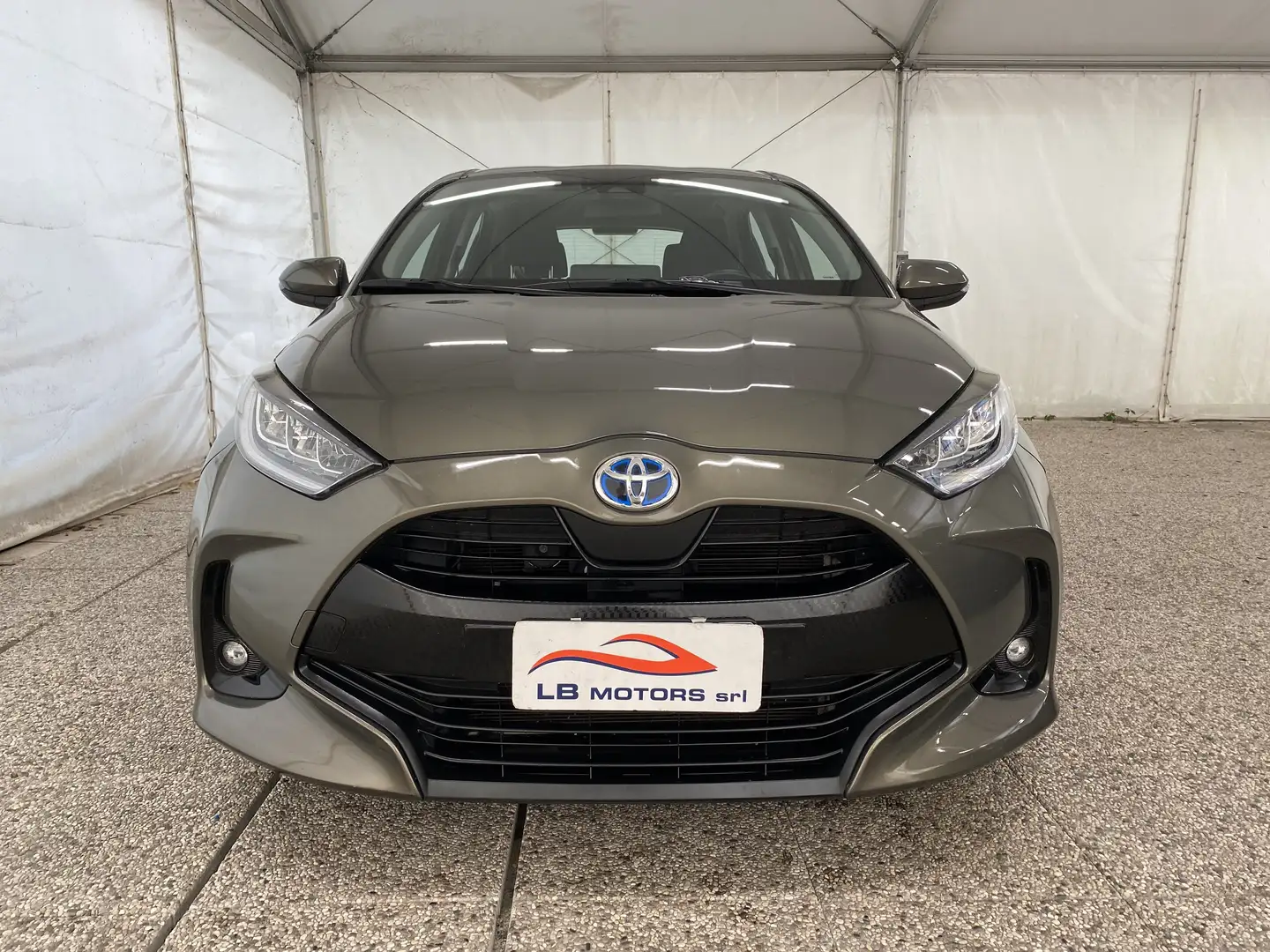 Toyota Yaris Yaris 1.5h Trend Gris - 2