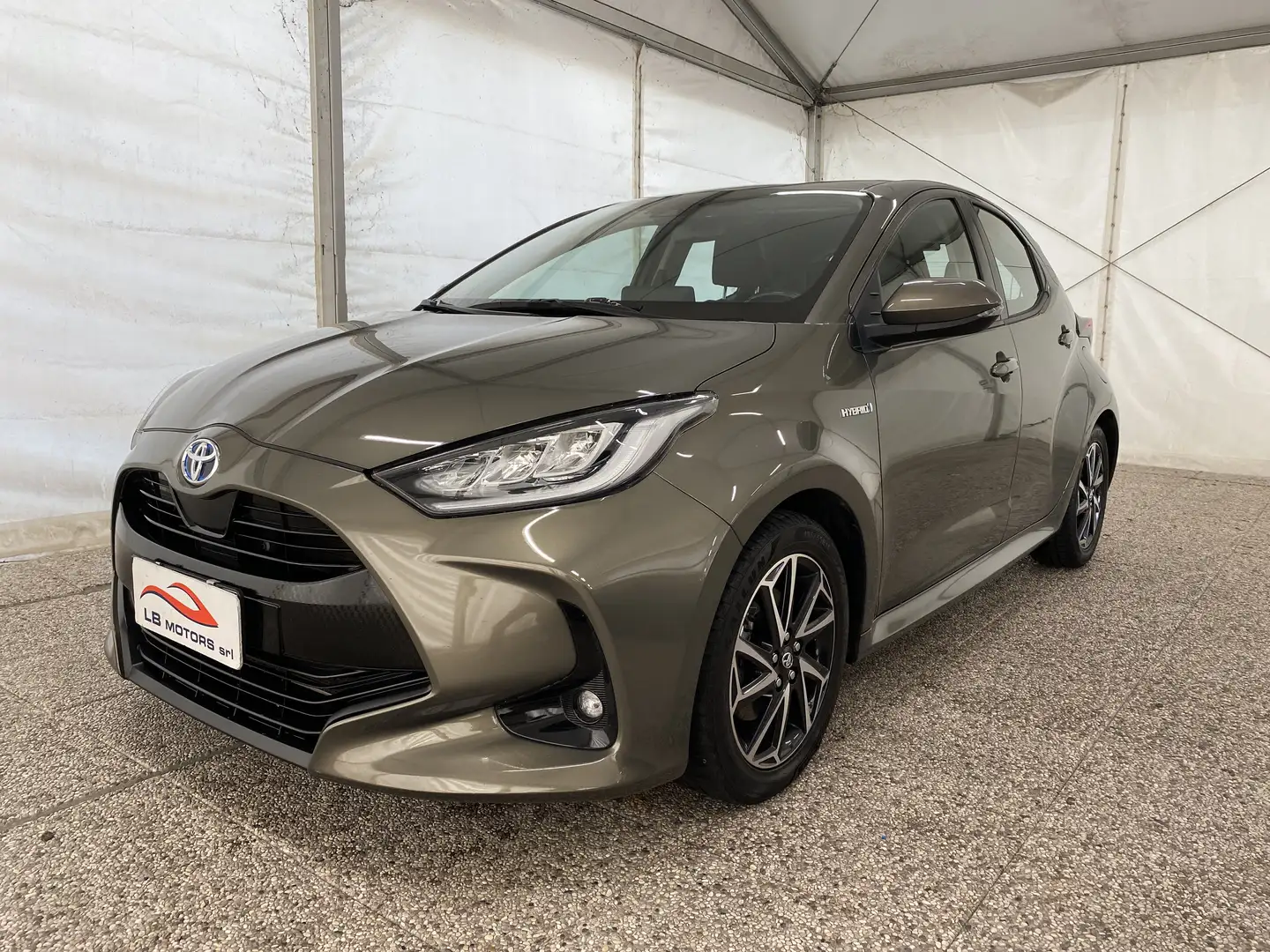 Toyota Yaris Yaris 1.5h Trend Gris - 1