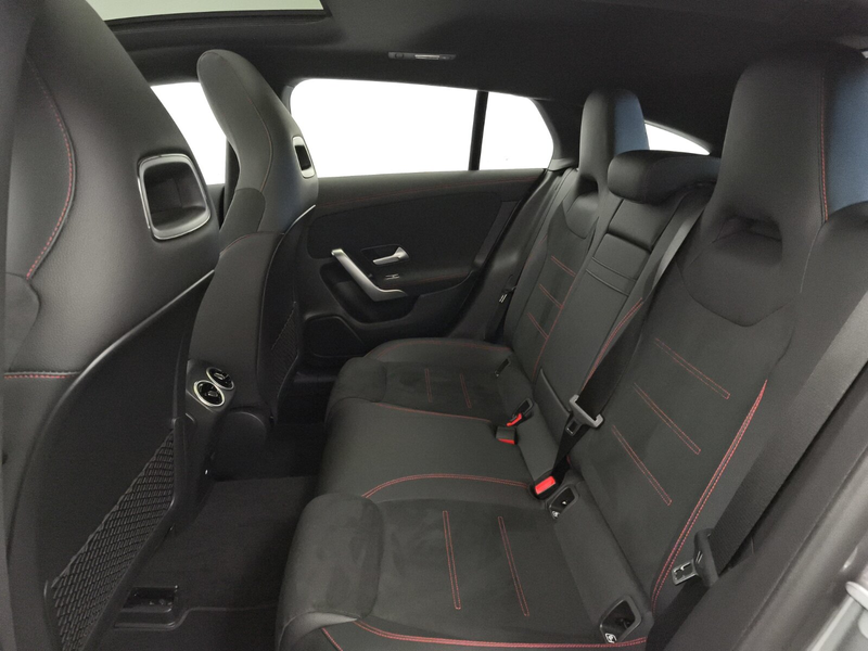 Mercedes-Benz CLA 250 CLA 250 e SB AMG Advanced+ Distro Pano AHK Ambiente — photo 13