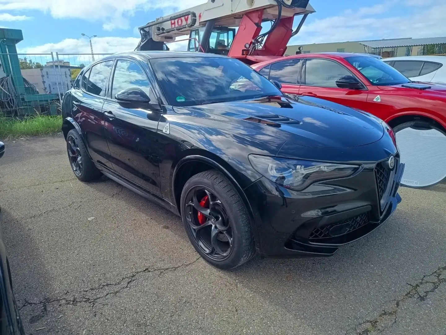 Alfa Romeo Stelvio 2,9V6 Quadrifoglio Q4 ACC+MATRIX+H&K+KAM Schwarz - 1