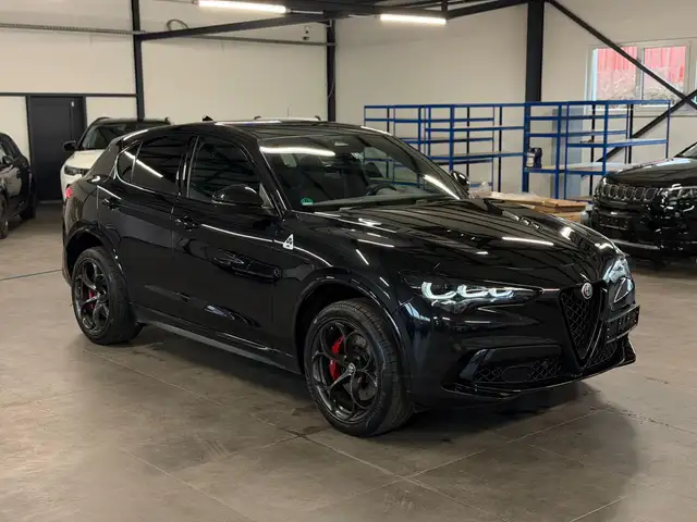 Alfa Romeo Stelvio 2,9V6 Quadrifoglio Q4 ACC+MATRIX+H&K+KAM