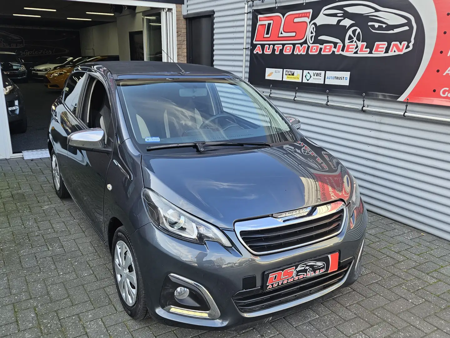 Peugeot 108 1.2 VTi Allure Top 5drs CABRIOLET AIRCO PEUGEOT 10 Grijs - 2