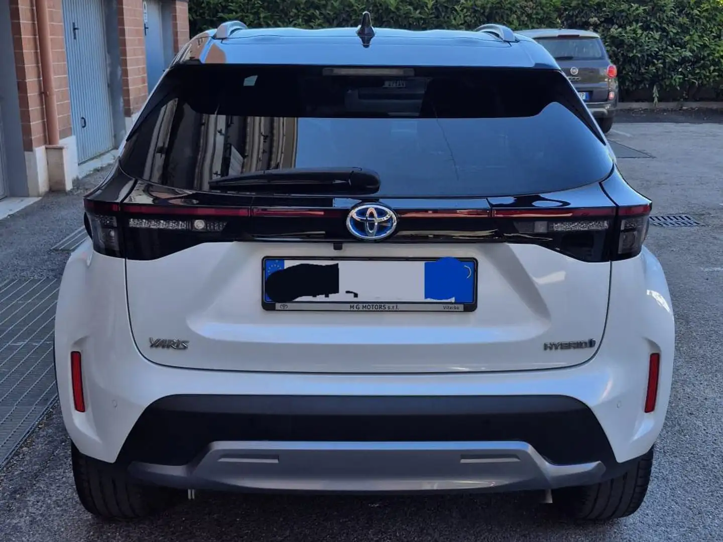 Toyota Yaris Yaris Cross Cross 1.5h Adventure awd-i 116cv e-cvt Bianco - 2