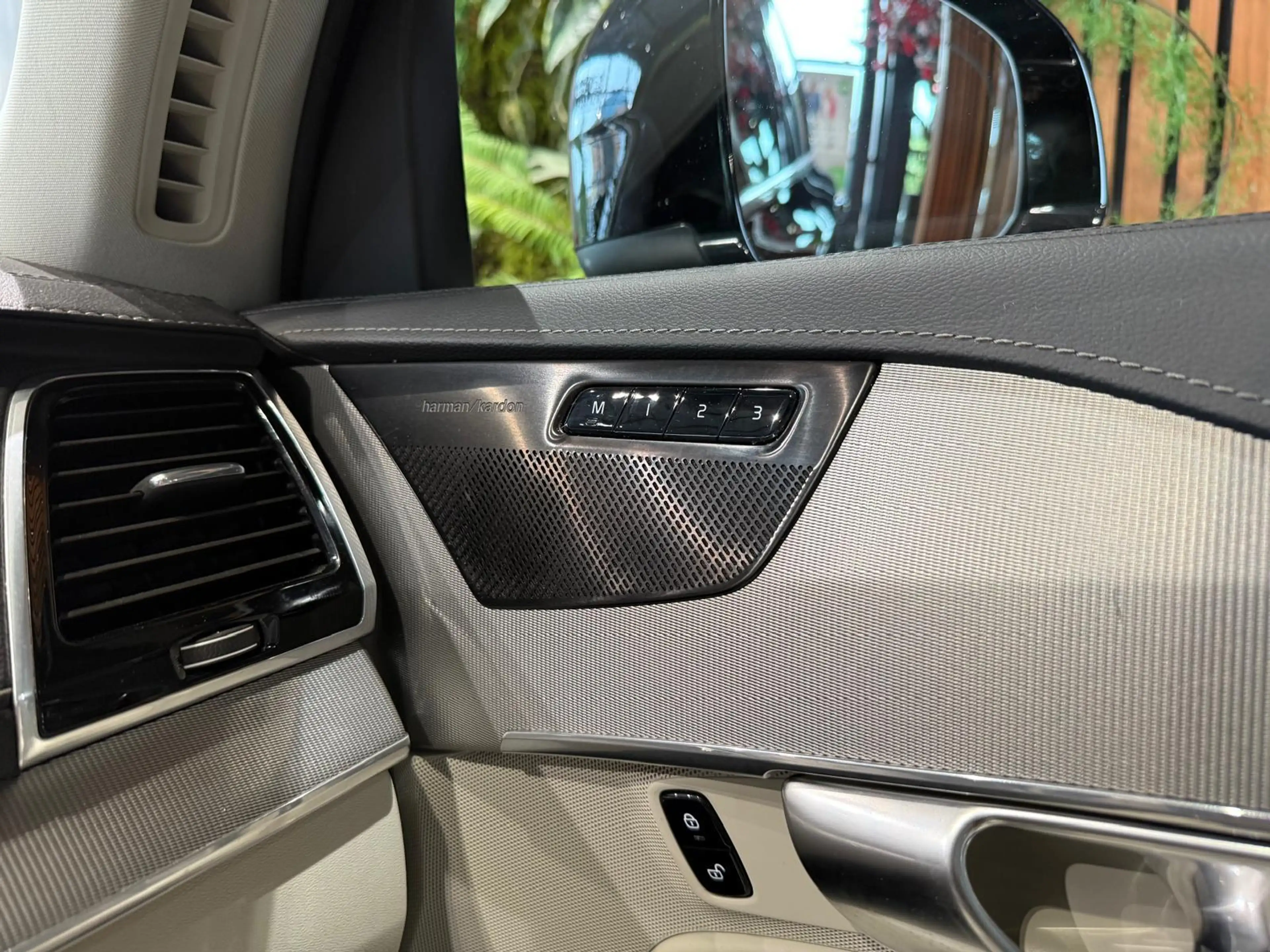 Volvo XC90 2.0 T8 Twin Engine AWD Inscription Panoschuifdak t — photo 27