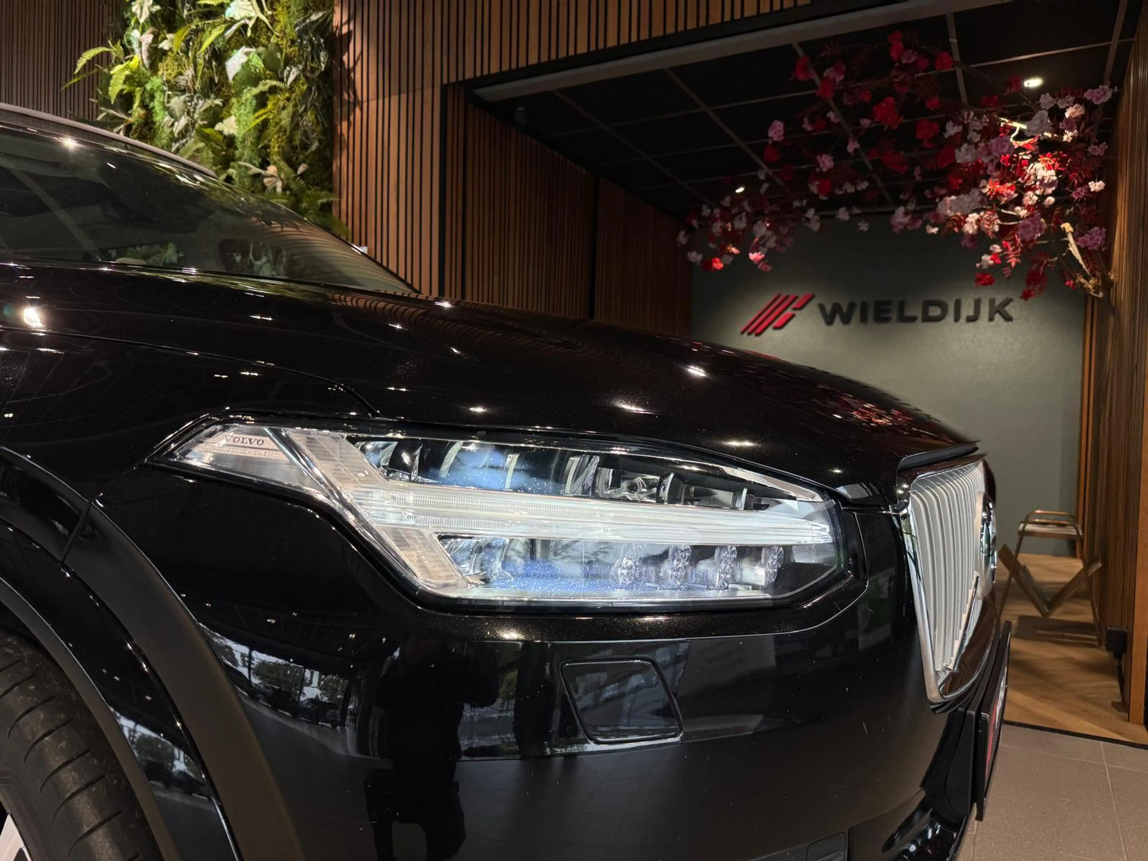 Volvo XC90 2.0 T8 Twin Engine AWD Inscription Panoschuifdak t — photo 10