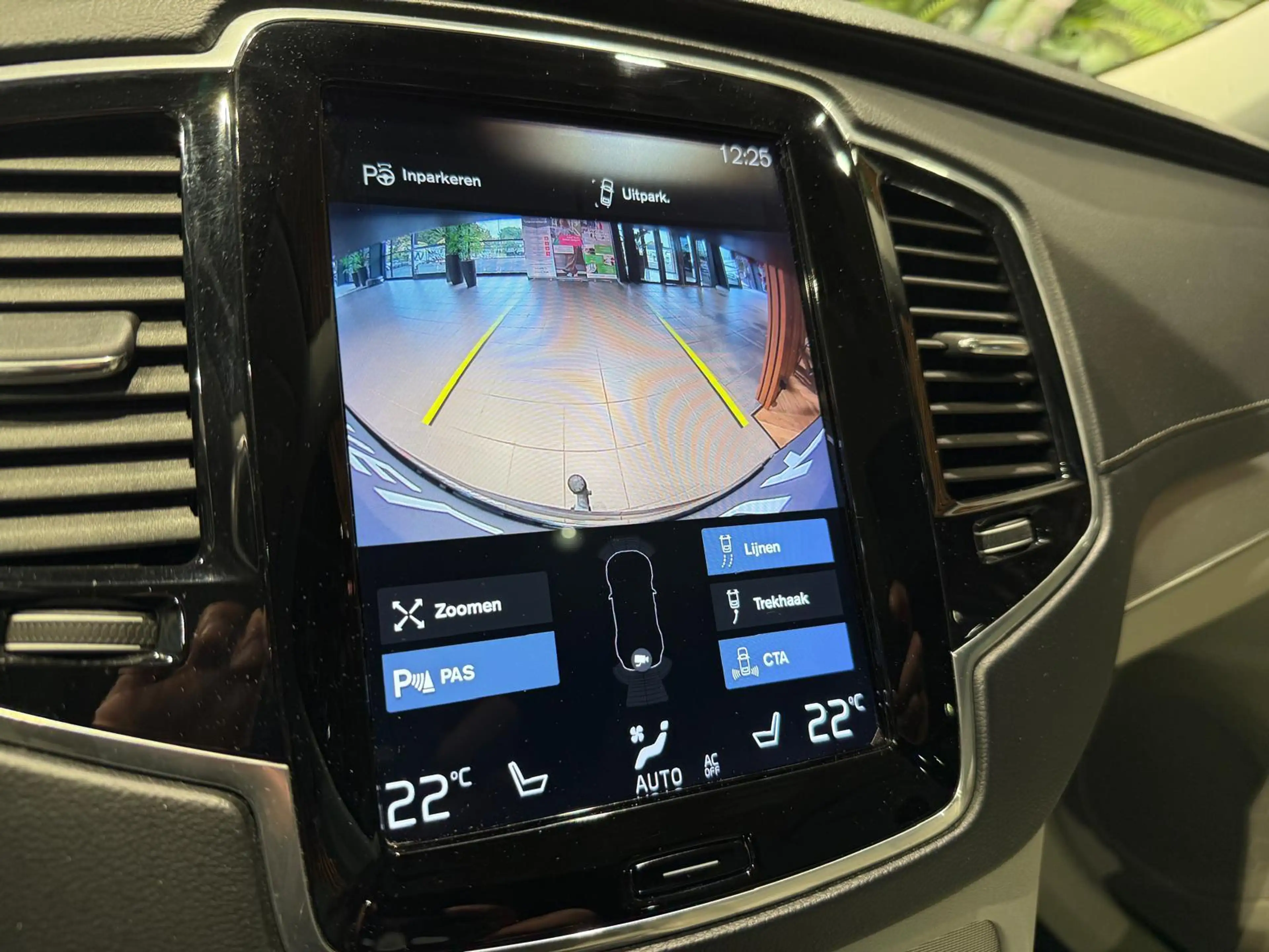 Volvo XC90 2.0 T8 Twin Engine AWD Inscription Panoschuifdak t — photo 23