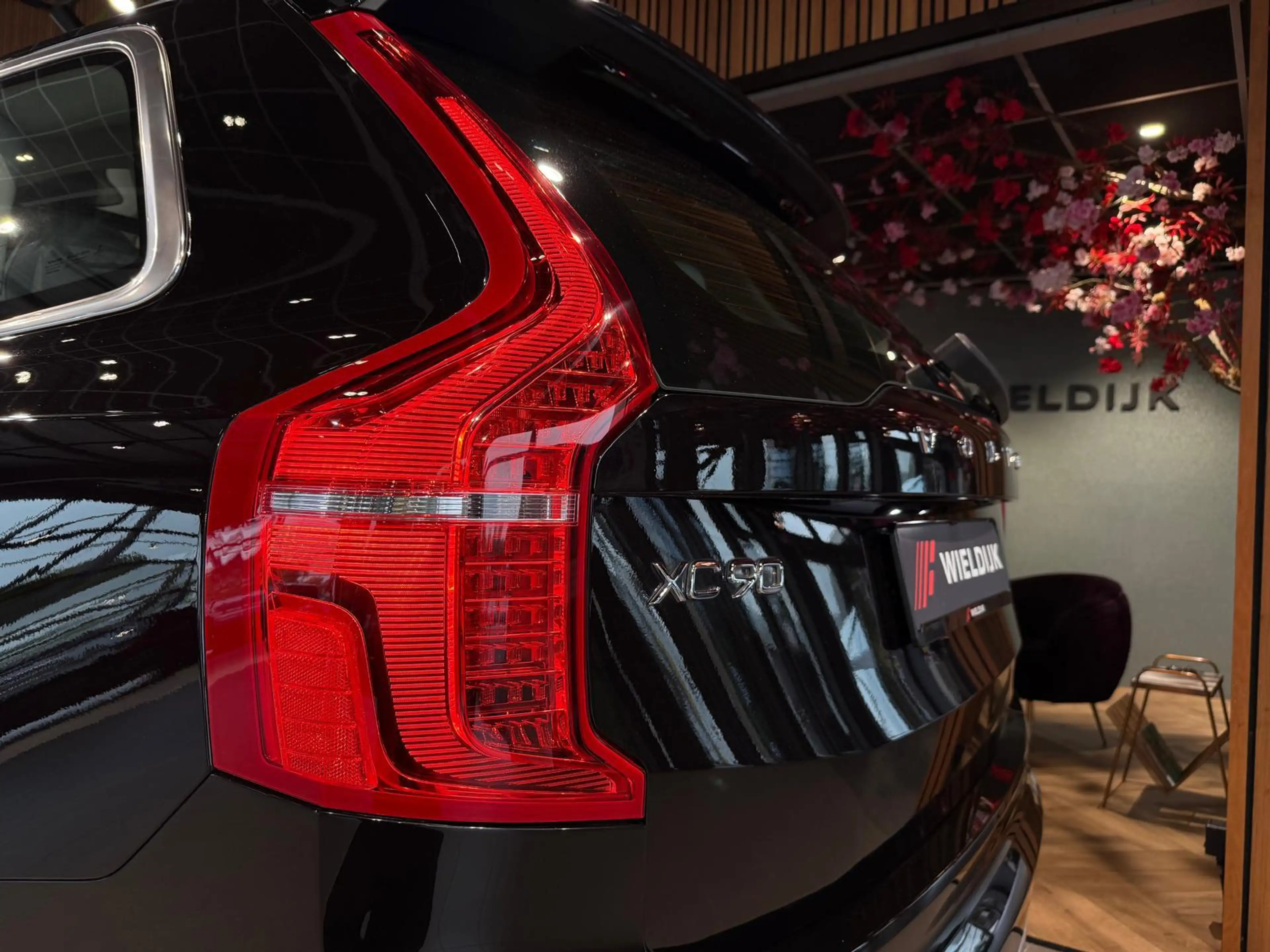 Volvo XC90 2.0 T8 Twin Engine AWD Inscription Panoschuifdak t — photo 9