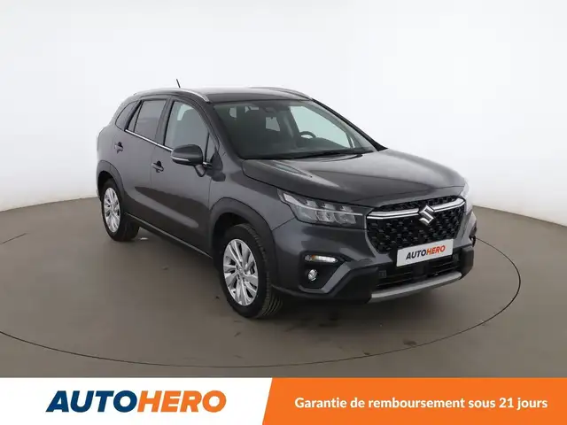 Suzuki S-Cross view 8