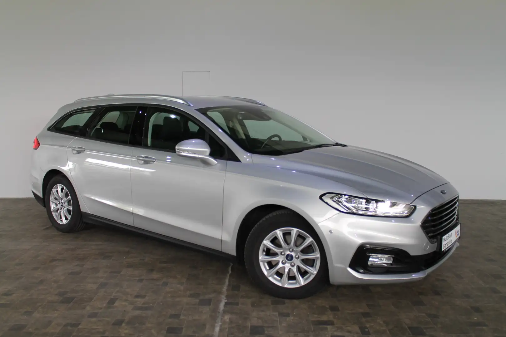 Ford Mondeo LED, Navi, Winterpaket, PDC Zilver - 2