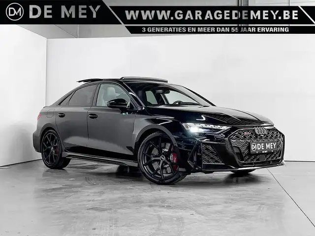 Audi RS3 Sedan 2.5TFSI Quattro 400 PK / Pano / Sonos / 360° Cam / RS Pack / ACC