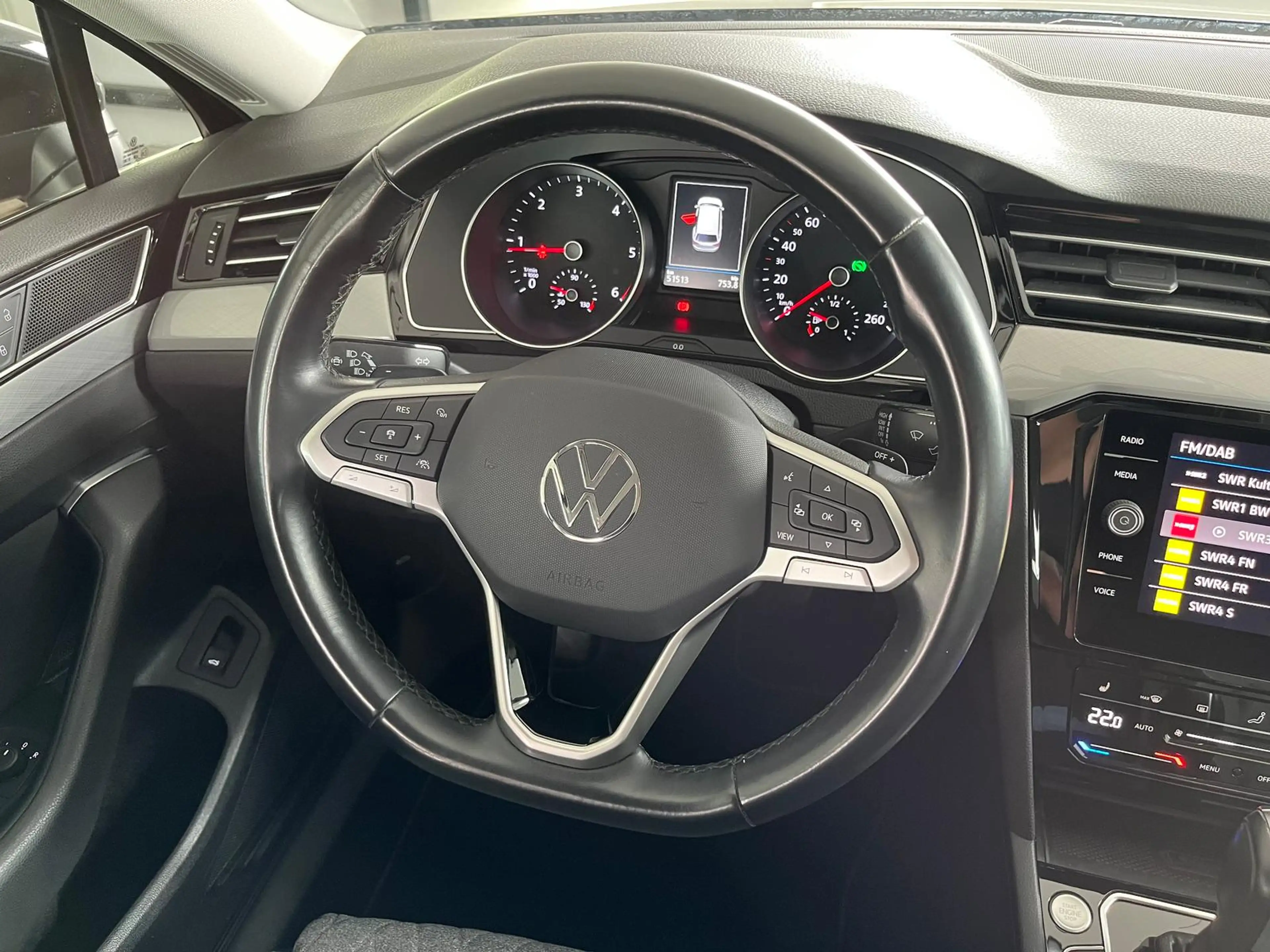 Volkswagen Passat Variant Business 2.0 TDI DSG NAVI ACC SHZ — photo 17