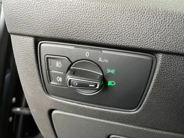 Volkswagen Passat view 7