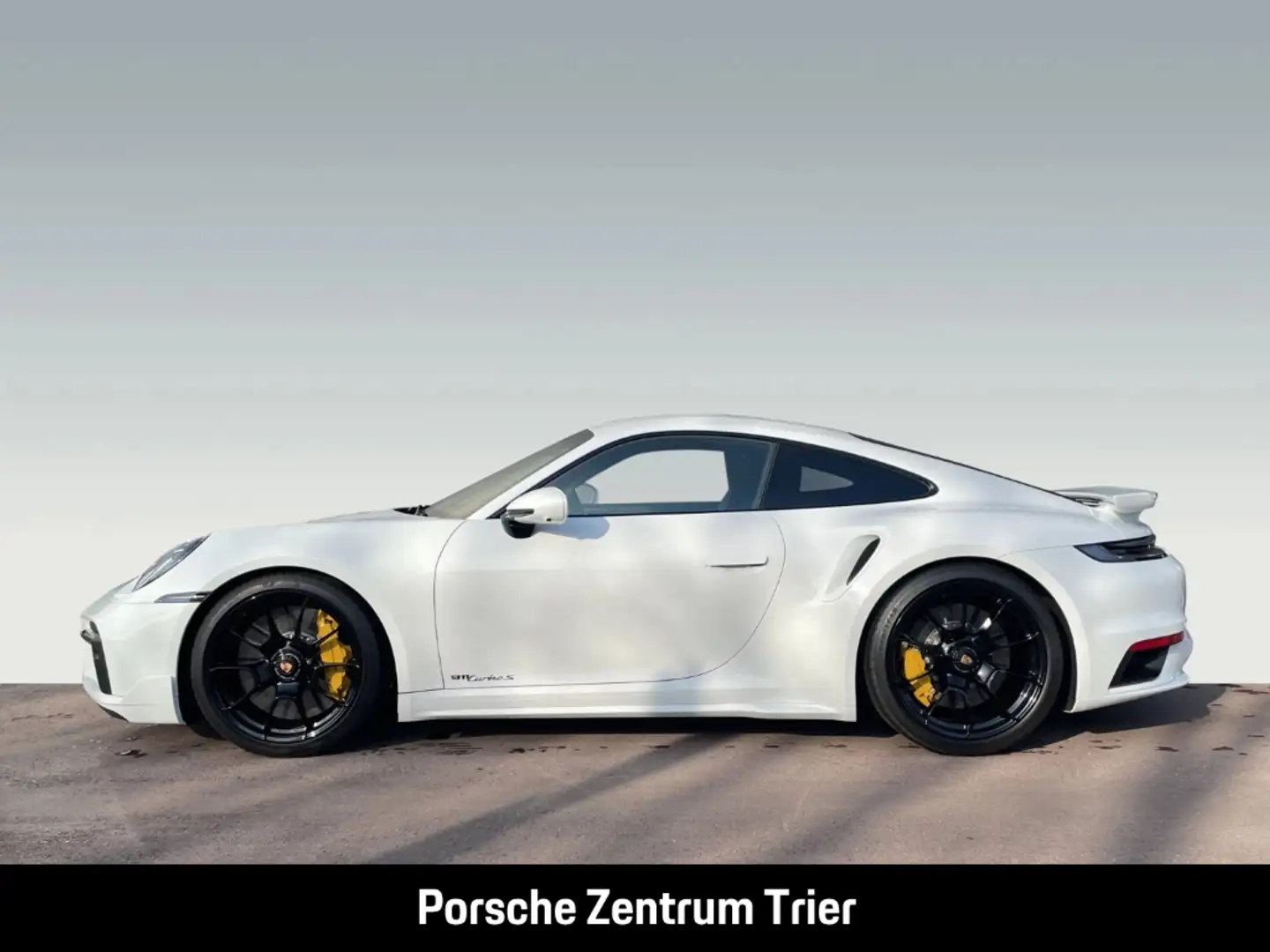 Porsche 992 (911) Turbo S Weiß - 2