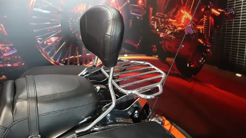 Harley-Davidson Tour Glide - foto 6