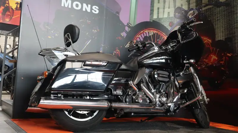 Harley-Davidson Tour Glide - foto 2