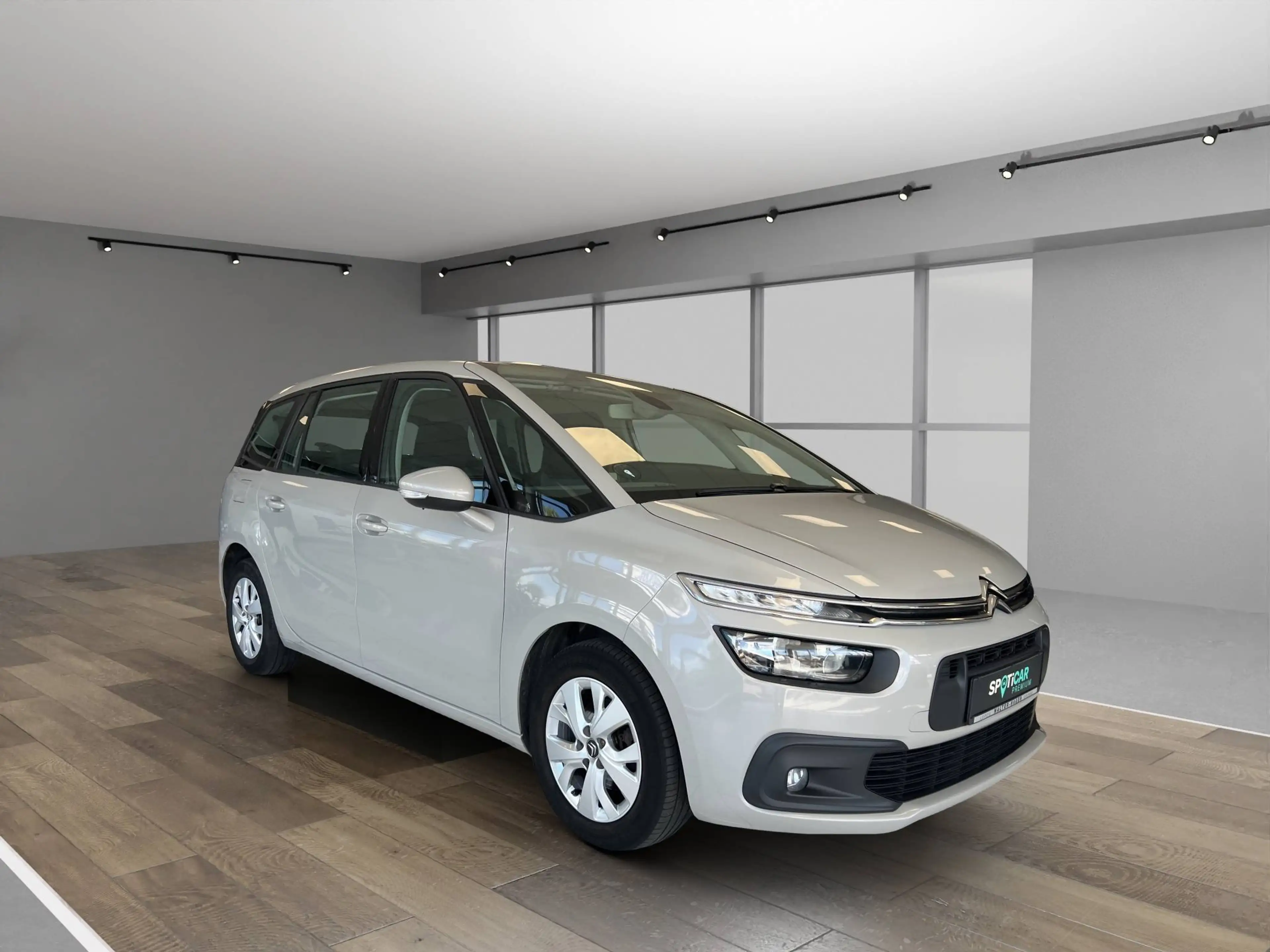 Citroen C4 SpaceTourer Grand C4 Spacetourer Feel 1.2 130 PT PDC/SHZ/DAB — photo 4