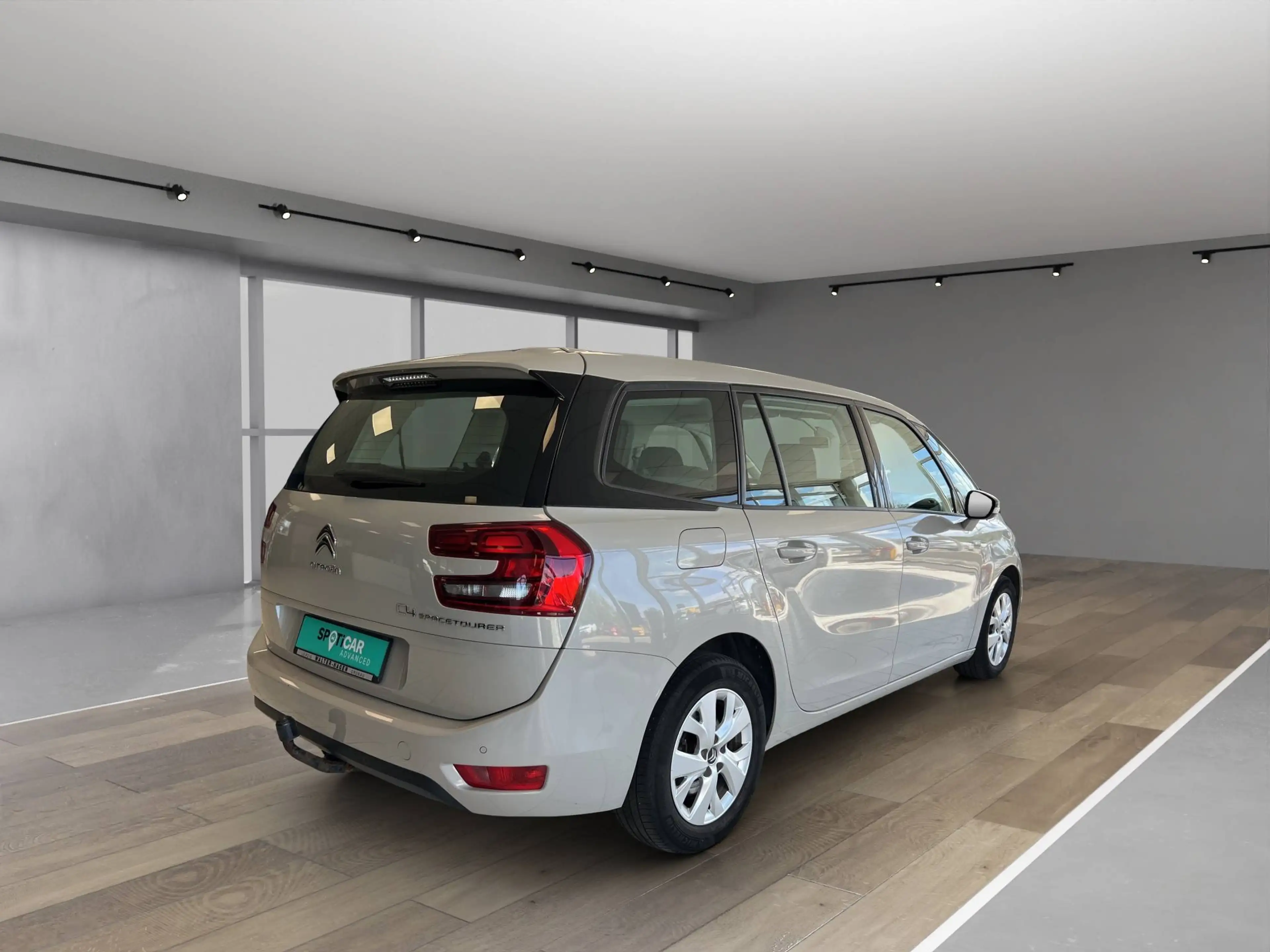 Citroen C4 SpaceTourer Grand C4 Spacetourer Feel 1.2 130 PT PDC/SHZ/DAB — photo 3
