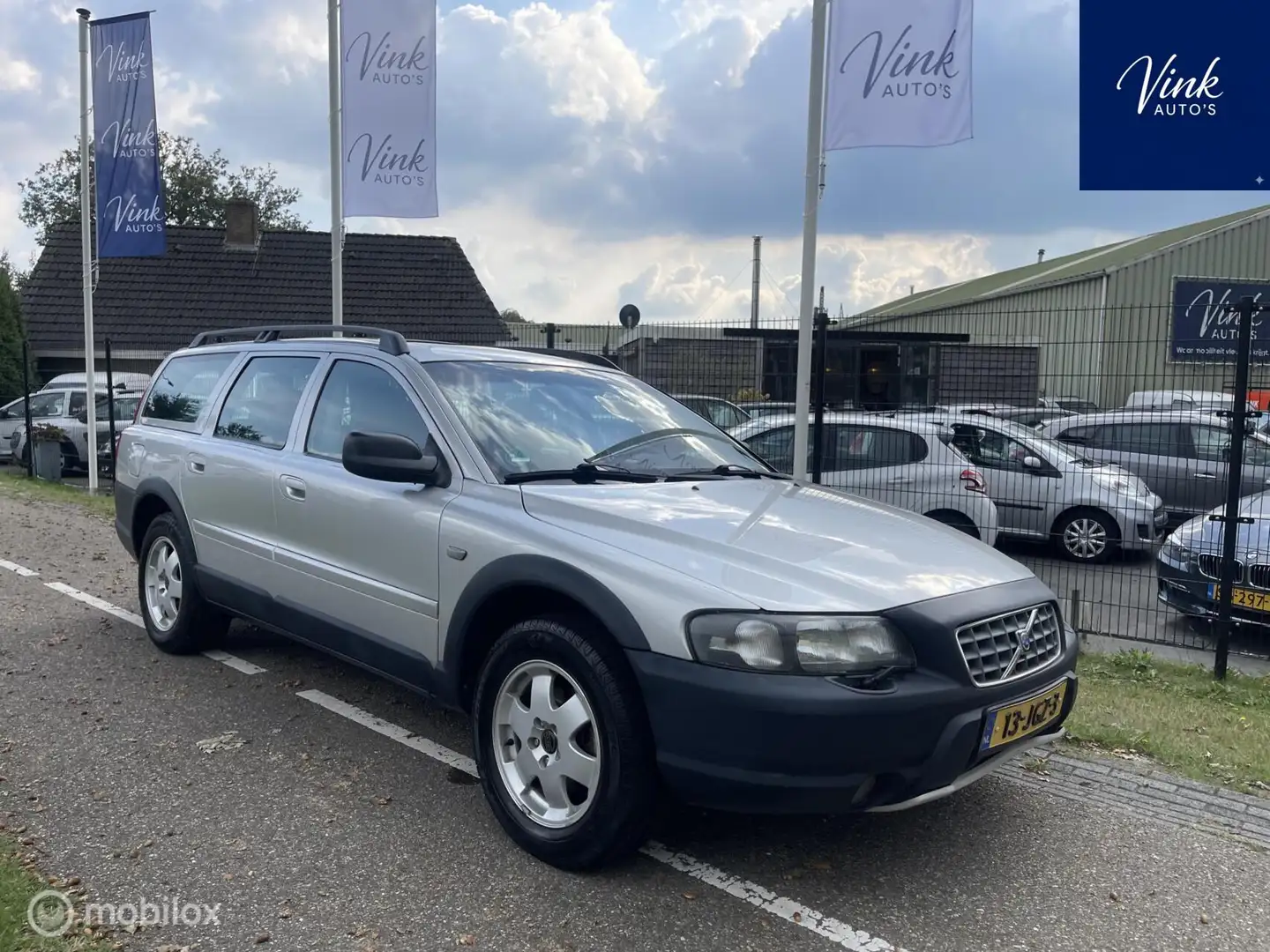 Volvo V70 Cross Country 2.4 T Comfort Line - 1