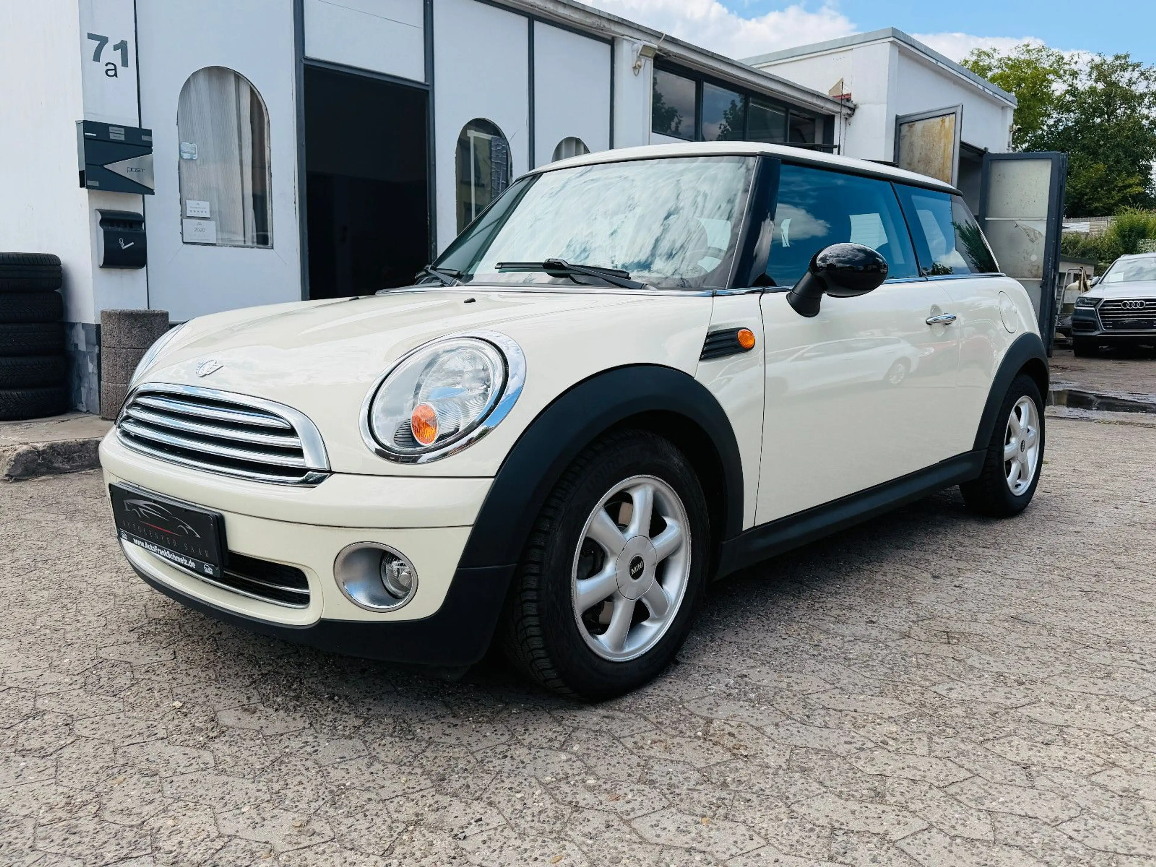 MINI One 1.4 Pepper Automatik 83TKM Klima Panorama — photo 3